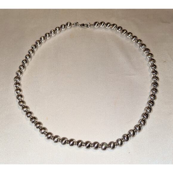 Vintage Monet Silver Tone Textured Beaded Single Strand Necklace 15” Signed - Picture 1 of 6